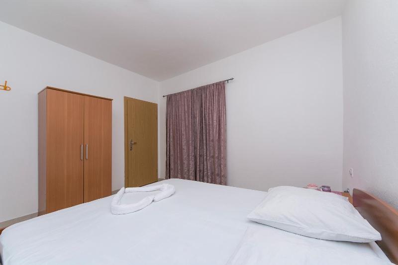 Two-Bedroom Apartment with Balcony image 3