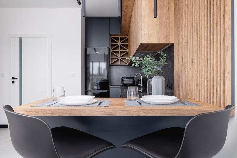 Charming Apartment with Parking in Katowice by Noclegi Renters - image 11