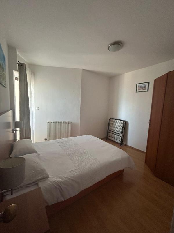 Apartment Stipe - image 30
