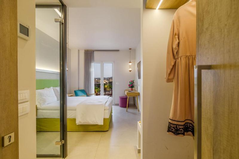 Ionian Plaza Hotel & Spa - image 12