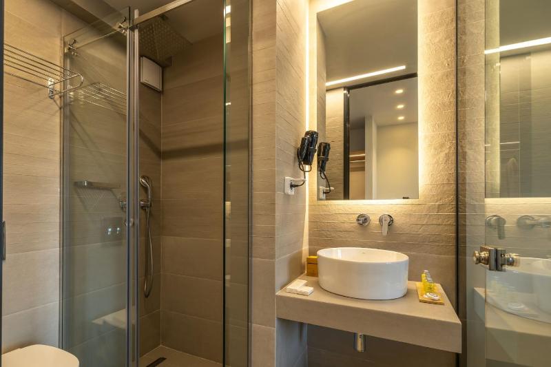 Ionian Plaza Hotel & Spa - image 37