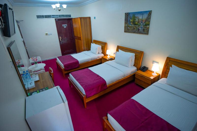 Triple Room image 4