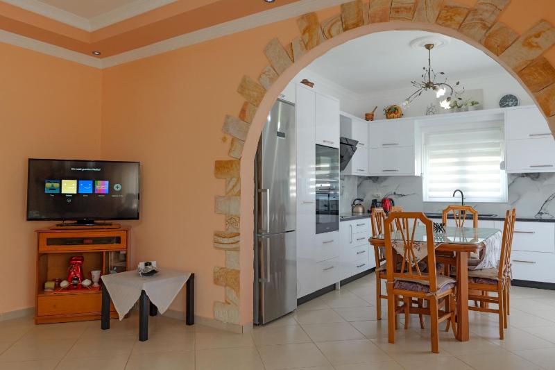Kristal Apartments - image 9