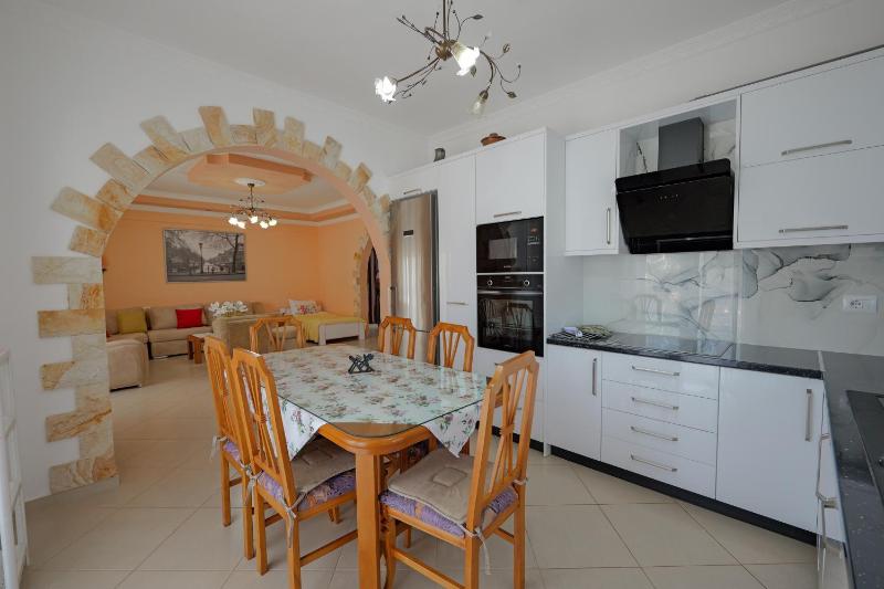 Kristal Apartments - image 7