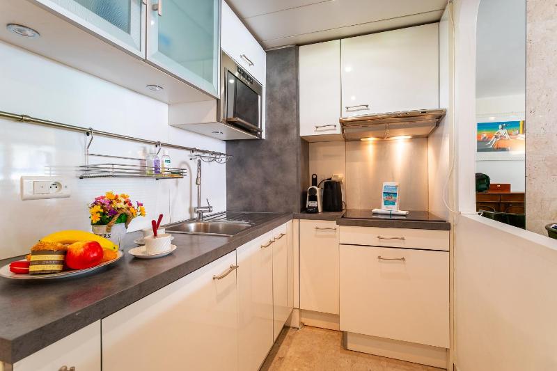 MASSENET VIEW AP4168 Nice by Riviera Holiday Homes - image 5
