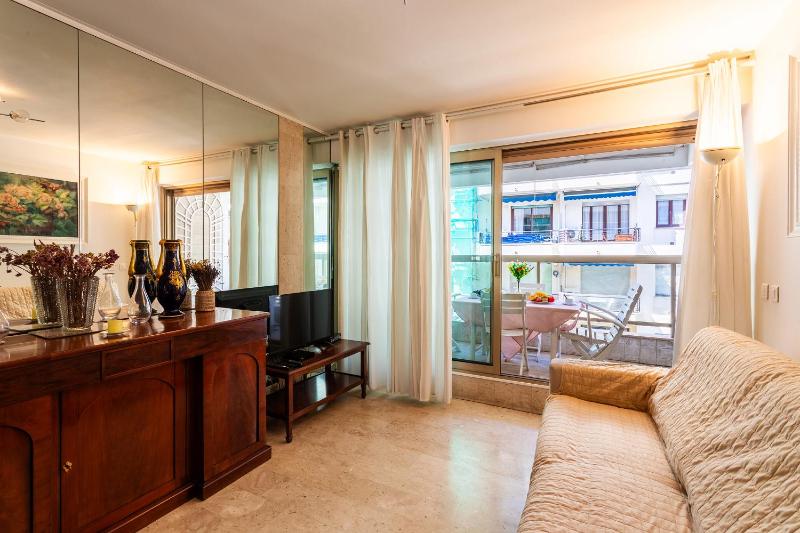MASSENET VIEW AP4168 Nice by Riviera Holiday Homes - image 3