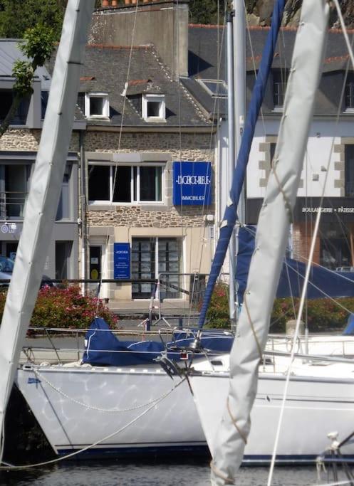 Superbe vue sur le port de plaisance Images