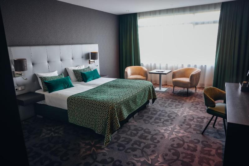 Standard Double Room image 1