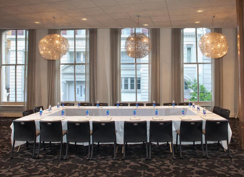 International House Hotel - image 7