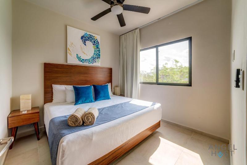 Tranquil Stay Onsite Pool Gym and Playground - image 10