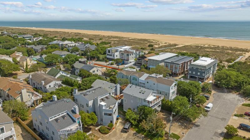 Triple Wave Rider - North End Virginia Beach - Close to beach access - image 3
