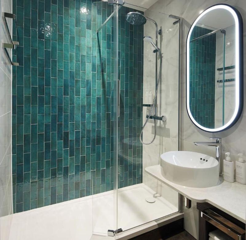 Superior Double Room image 3
