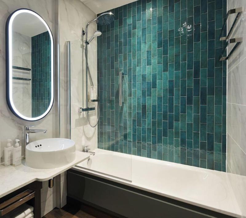 Executive Twin Room image 1