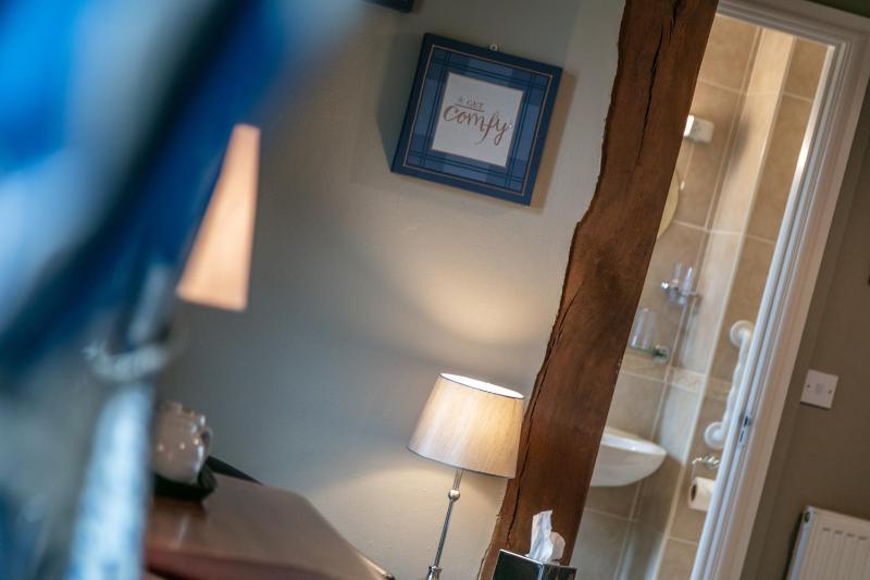 Double or Twin Room image 4