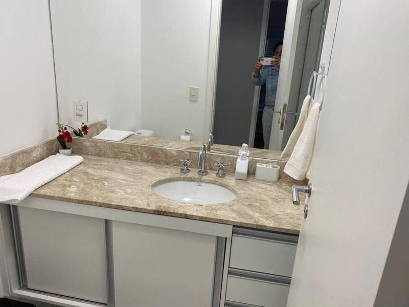 2093 - Em frente ao Hospital Albert Einstein e Estádio do Morumbi - image 47