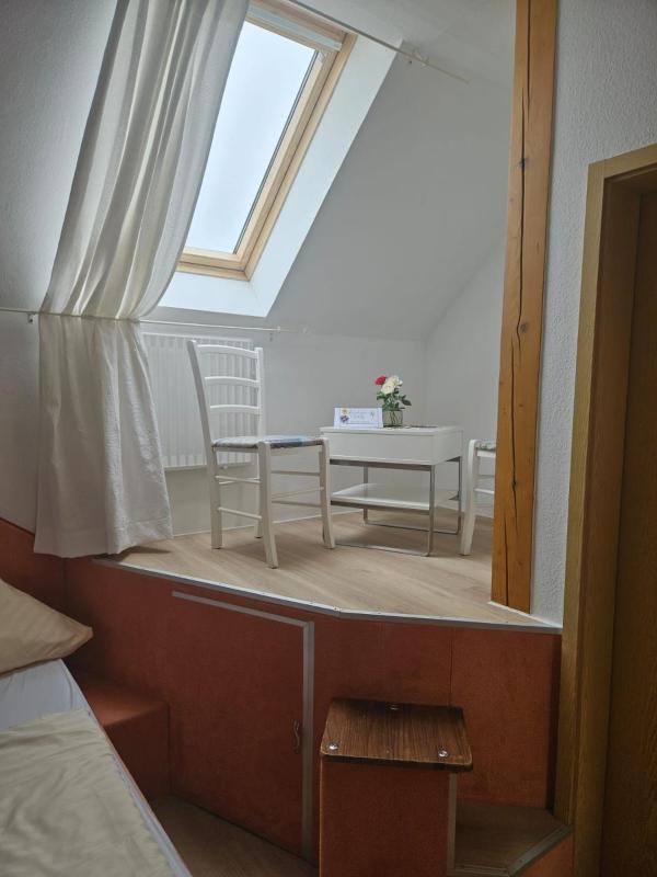 Standard Double Room image 1