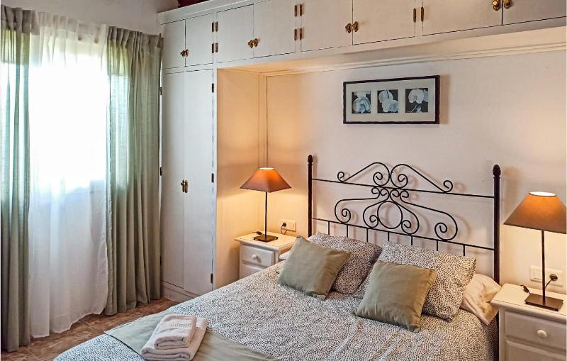 Two-Bedroom Holiday Home image 4