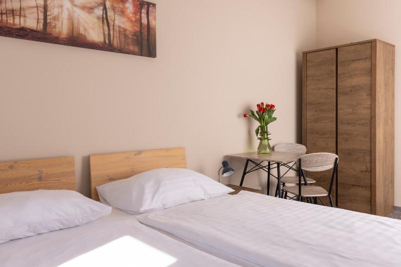 Quadruple Room image 2