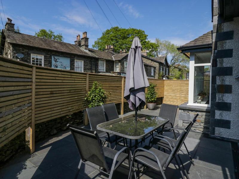 Rose House - image 33