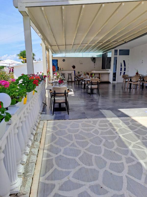 Hotel Vathi - image 3