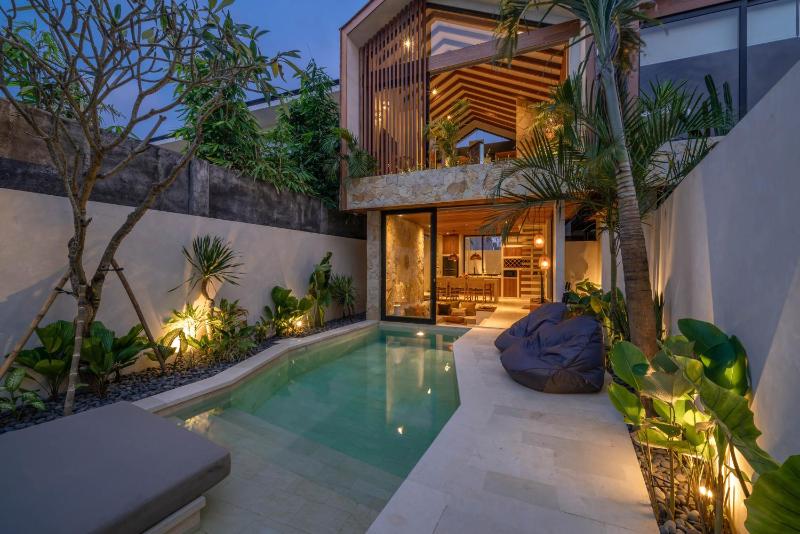 Villa Naoki - 1BR Architectural Gem Next to The Beach in Canggu - image 46
