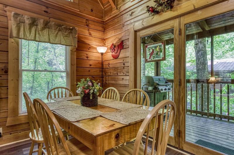 ER215 - Red Bird Haven cabin - image 33