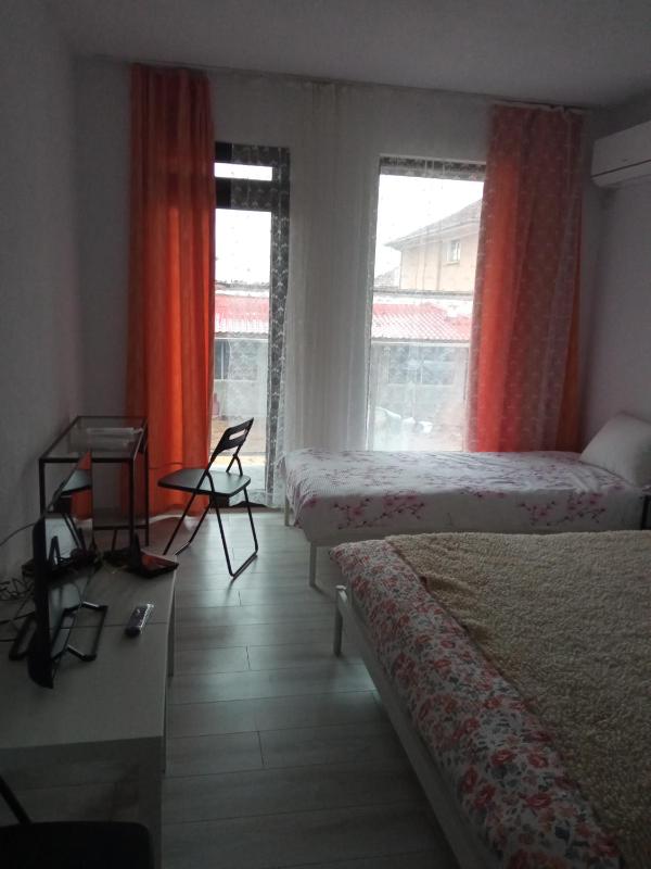 Double Room with Extra Bed image 4