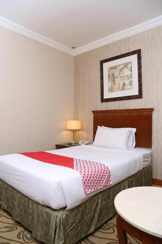 Standard Single Room image 3