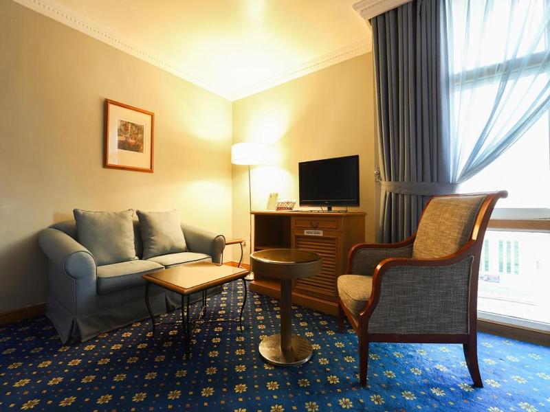 Junior Suite image 1