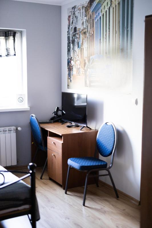 Double Room image 4