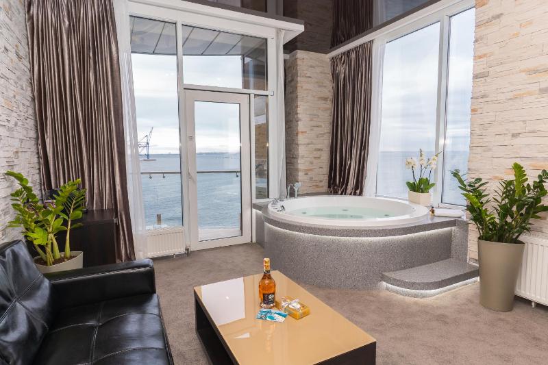 Presidential Suite, Panoramic Sea View image 4