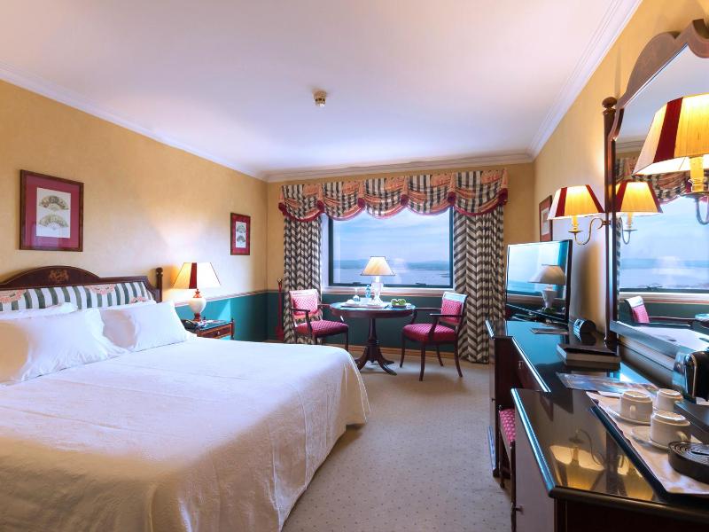 Superior Double or Twin Room with City View image 1