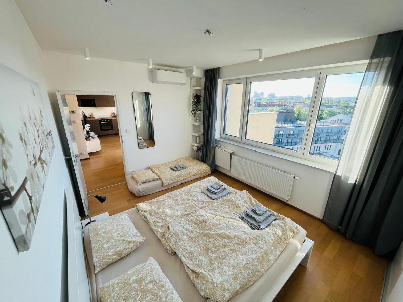 Brno City Center Apartment with parking and a big terrace - image 16