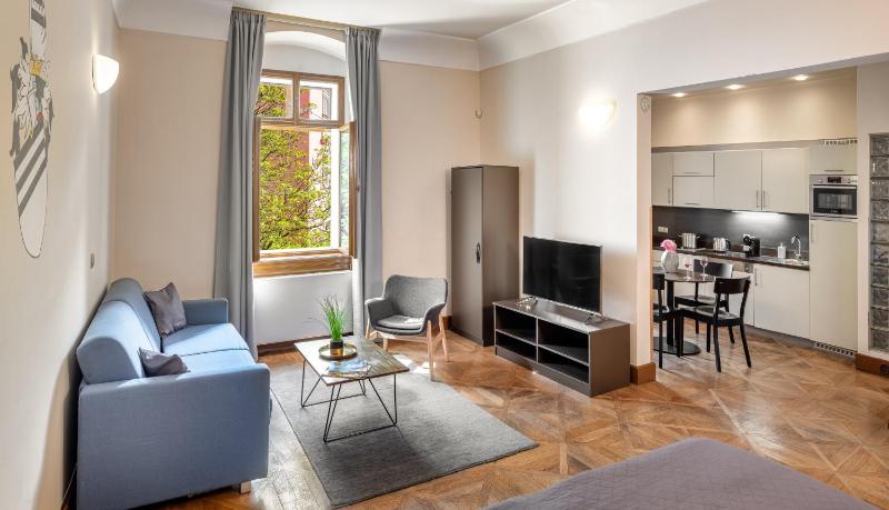 Studio Apartment image 1