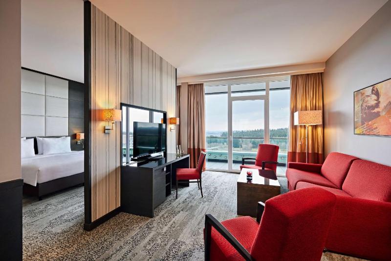 Deluxe Junior Suite image 2