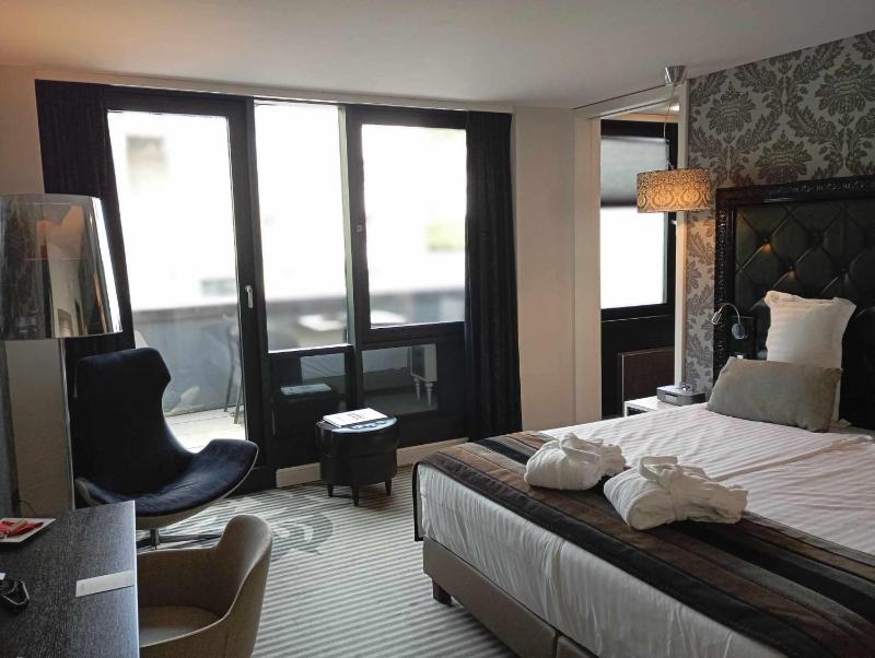 Suite with Balcony image 2