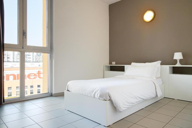 Single Room - Disability Access image 1