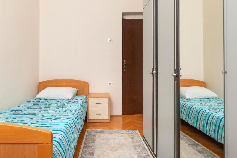 Apartment Vladimir - image 7