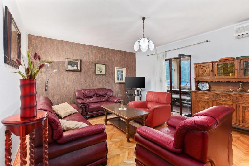 Apartment Vladimir - image 3