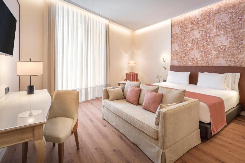 Triple Room image 1