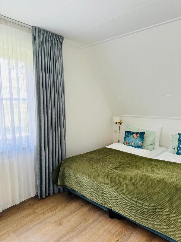 Budget Twin Room image 1