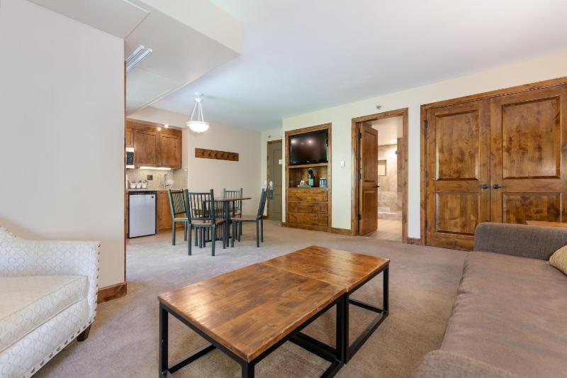 King Suite image 4