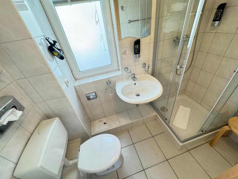 Triple Room image 2