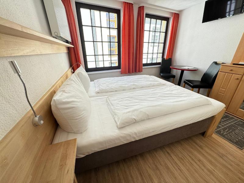 Triple Room image 4