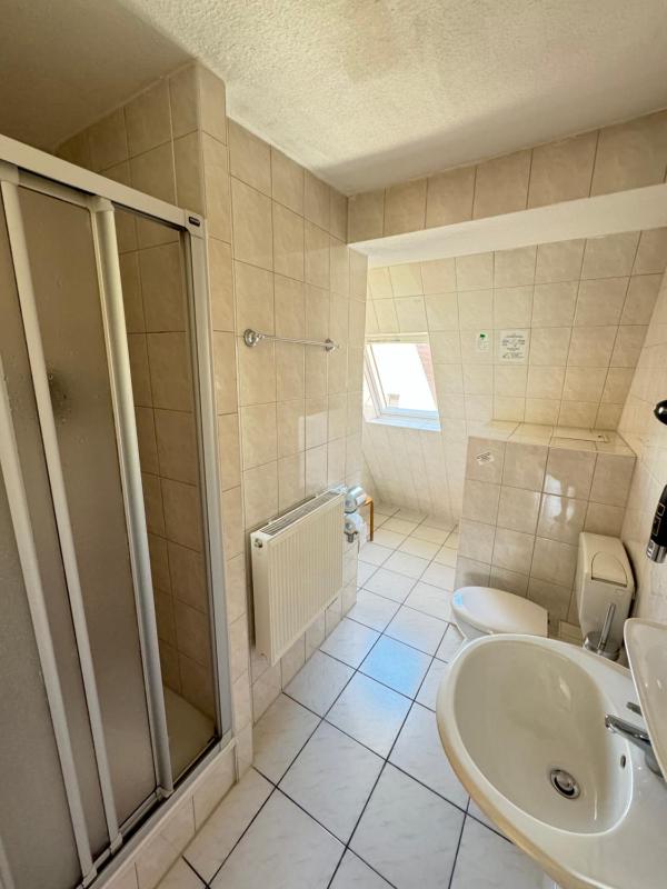 Standard Suite image 2