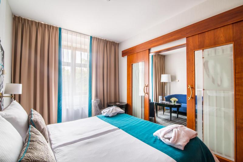 Junior Suite image 1