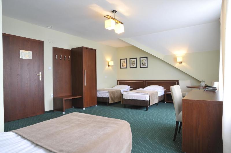 Classic Triple Room image 1