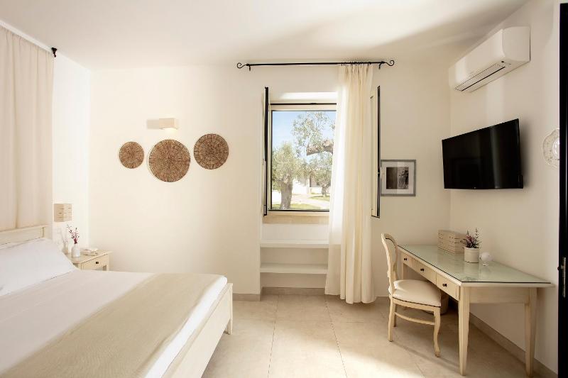 Superior Double Room image 3