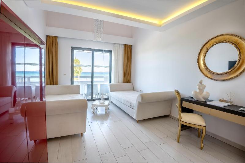 Villa - Split Level image 3