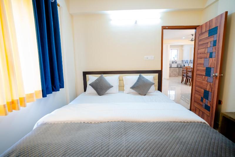 Elegance Serviced Apartment - image 10